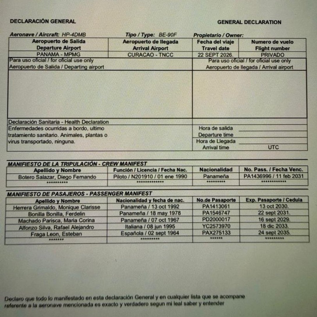 RoiLopezRivas's tweet photo. Una panameña jamás podrá ser presidenta de Venezuela según la Constitución.

Bien torpe la "lídel". https://t.co/Bi3qkazuhj