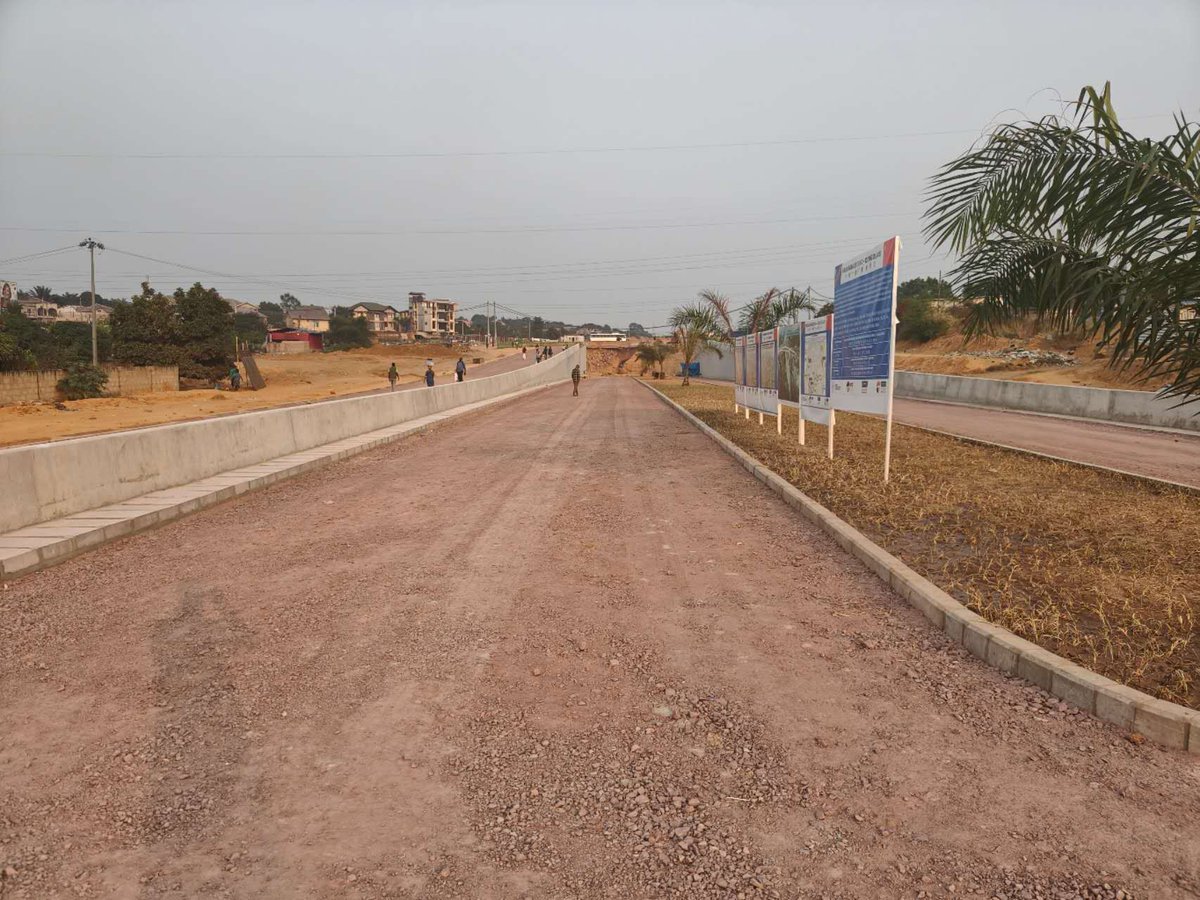 SISC_SA's tweet photo. #Infrastructure | Le 15 septembre, les travaux du tunnel en passage inférieur de l’échangeur à trois niveaux de Mitendi, sur la rocade de Kinshasa en RDC, ont officiellement démarré. Ce projet, inscrit dans le cadre des projets d’infrastructures du Programme Sino-Congolais, est financé par #SICOMINES et réalisé par #SISC.
@Sicomines @acgtcd @MinITP_RDC @AGENCE_APCSC @PrimatureRDC @Presidence_RDC