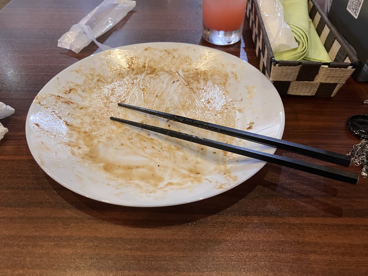 bk4yf's tweet photo. @yu_yuhan42 
クソ量多かったけど食べ切った！褒めて！ https://t.co/dL4gXkO9vQ