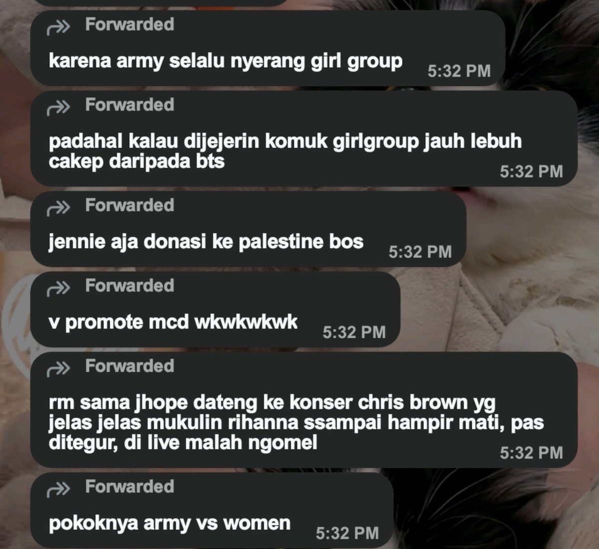 mnijkgirl's tweet photo. aku udh ditahap capek bgt ngadepin fans model begini sama yg harmless aja lu kayak gini responnya, jd sbnrnya yg tukang serang tuh siapa? fandom gue apa fandom lu? i hope u'll never get a chance to see BTS. M NOT SELLING MY TIX TO U ANYMORE. https://t.co/fsI5o7vI8Y