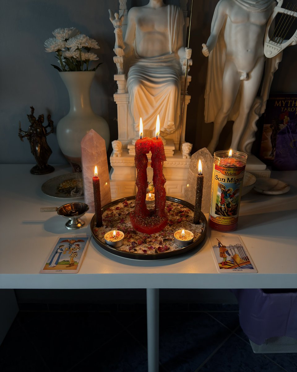 PisceanCraft's tweet photo. Third Party Removal Spell for a Client | #witchesofinstagram #witchcraft #spirituality #lovespell #spellwork #witch #spells #magick https://t.co/D7erNC9L6b