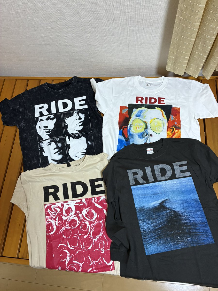 ken8823Jazz's tweet photo. RIDEのポップアップ行って来ました。
オープン1時間前から並んで欲しかったTシャツ購入出来ました✨（高かった😱）
サイン会の整理番号順のリス���バンドをつけられたが、アンディは来るかどうかもわからないとの事で、新幹線の予約もあったので帰路につきました。（結局誰も来なかったよう💦） https://t.co/leYA5uFqqe