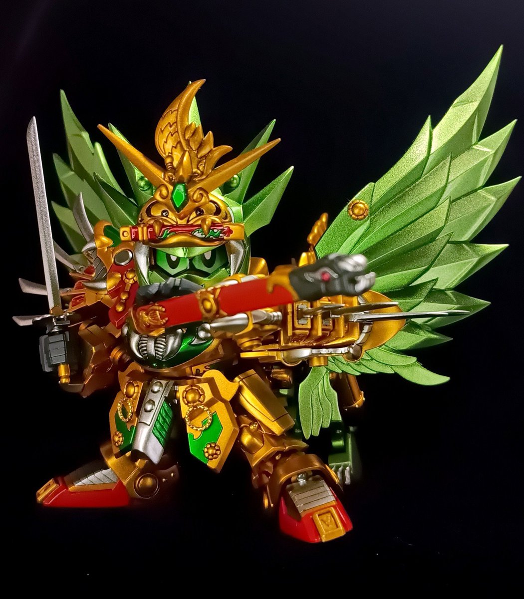 EhFIXdNlY333333's tweet photo. 改めて雷帝千生神将軍完成しました！
SDユニバースで初お披露目出来た事に感謝です🙇‍♂
やはり雷帝千生といえば箱絵のポーズかと思いまして✨️

リプ欄に各所簡単な制作過程や説明があるので是非見てください！

#雷帝千生神将軍
#千生将軍
#SDガンダム
#BB戦士
#LGBB
#SDユニバース https://t.co/wyRqqfNCeR