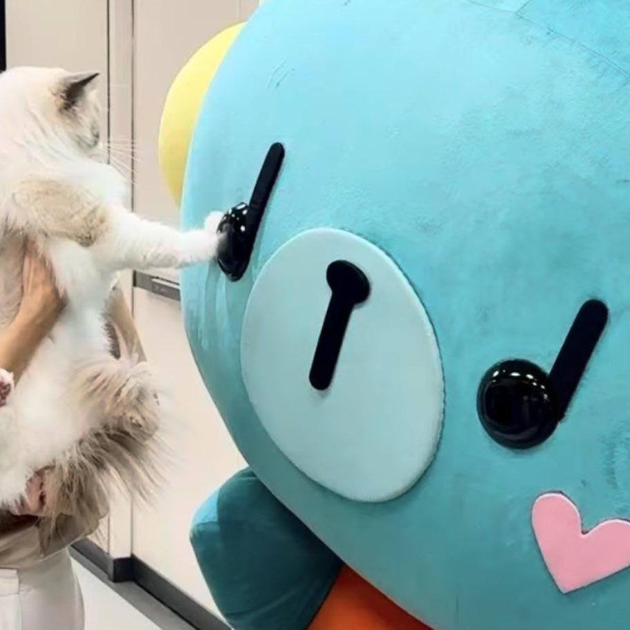 anaeheimn's tweet photo. my fav duo hanabi &amp; permpoon 🥺🩵 https://t.co/2zBQQ4uqzV