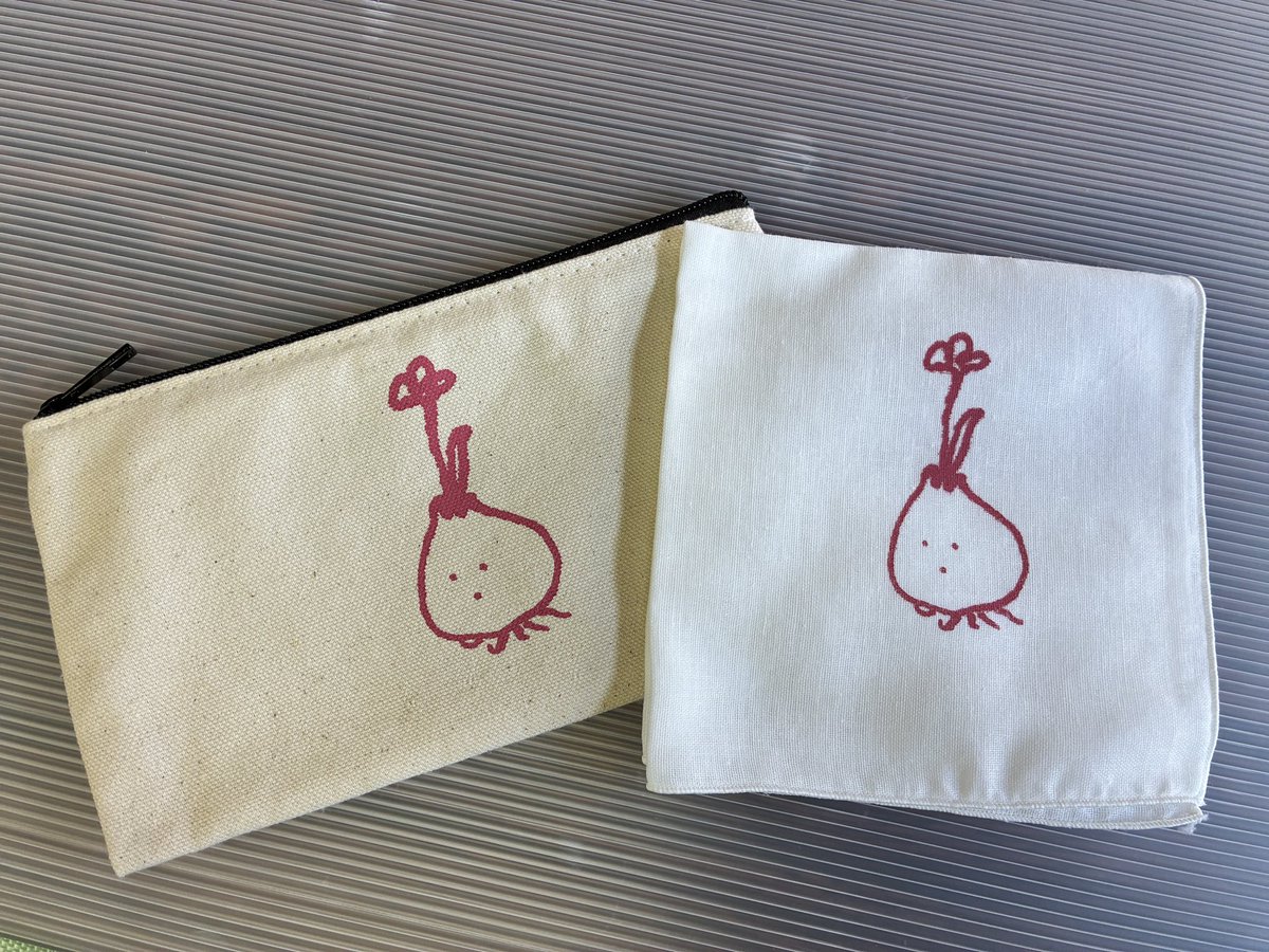 mojimoji_mie's tweet photo. 9月21日
白山町@やまちょうさんにてシルクスクリーンWSを開催！
もっとやっちゃえ！シルクスクリーン！なんて思う、歓声いっぱいの日でした〜 https://t.co/HJBZOGIrzS