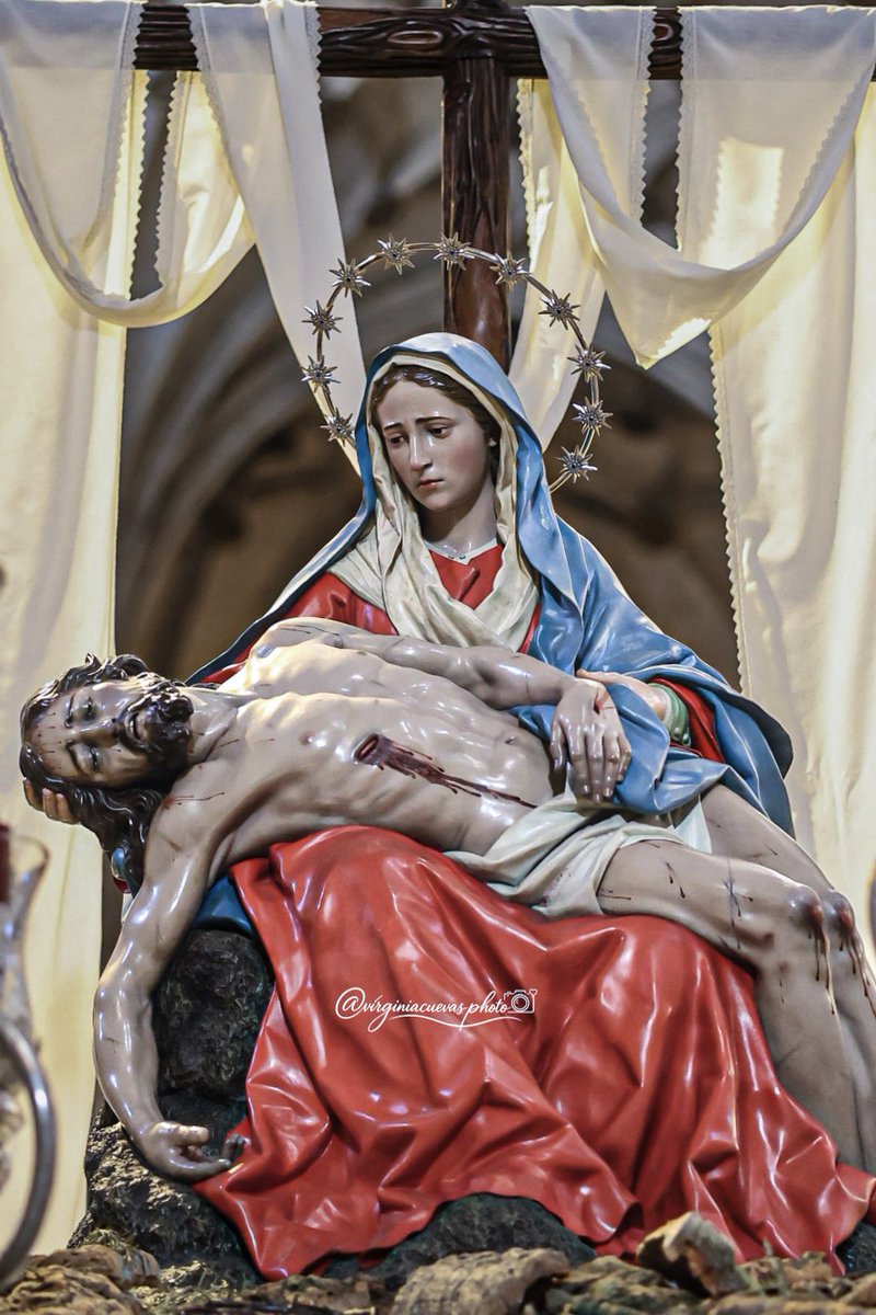 VirCuevas79's tweet photo. Nuestra Señora de los Dolores,Piedad de Luis Salvador Carmona ya está lista en la Catedral de #Salamanca para su su salida este próximo sábado con motivo del Encuentro Nacional de Cofradías y Hermandades.
#ViaAurea
#salamanca https://t.co/Fhfw4ueoY1