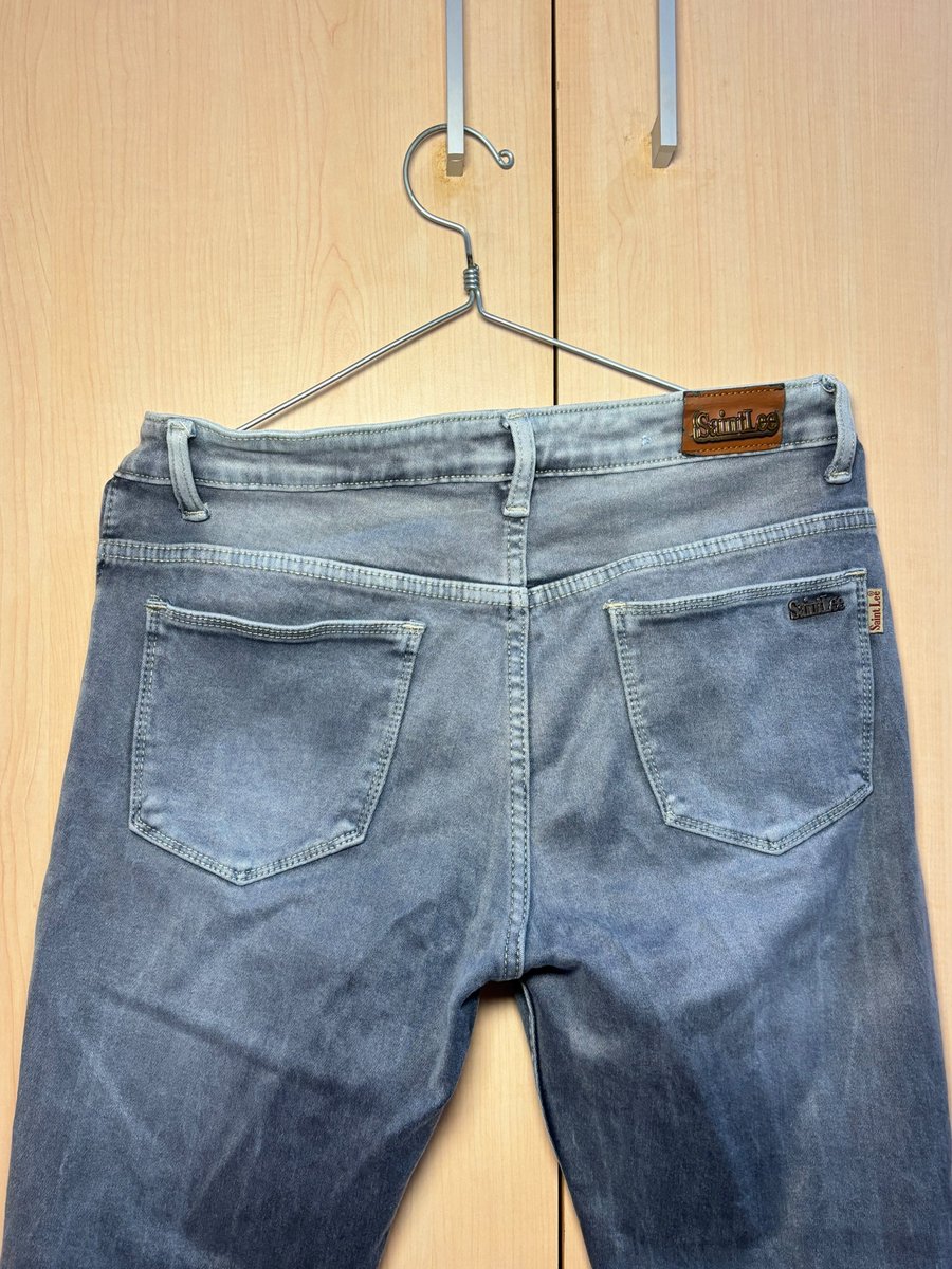 annisdanimin's tweet photo. WTS / WANT TO SELL

Preloved jeans abu

📌 IDR 65k

Available oren, gratis ongkir✨
- excl admin (disarankan splitpay biar murah)

#prelovedbyannisdanimin https://t.co/tweNISUOig