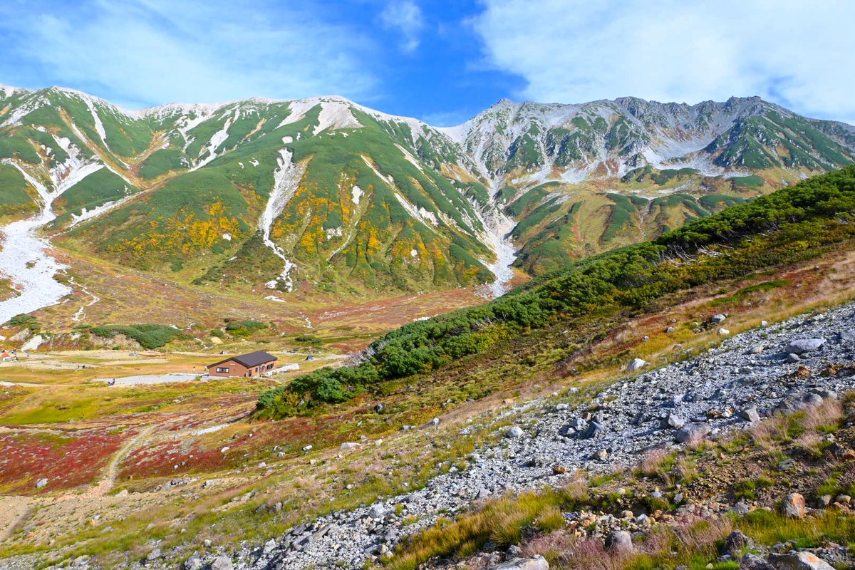 tabiyamaphoto's tweet photo. ここは行ってよかったって思える場所。
今年も行きたい、秋の立山。 https://t.co/yALtGfoXy4