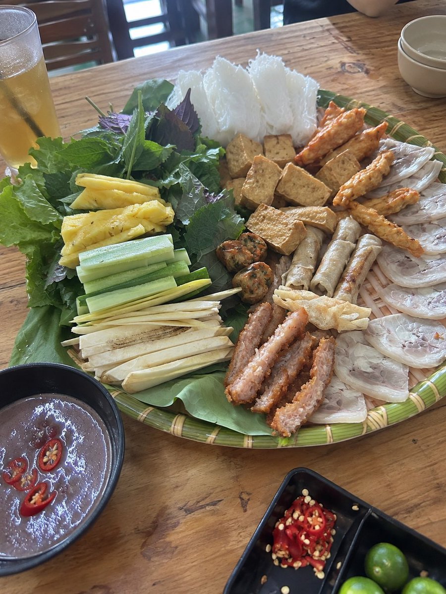HongHan1994's tweet photo. Mời mn nhá 🤪 https://t.co/8uZORXDjcC