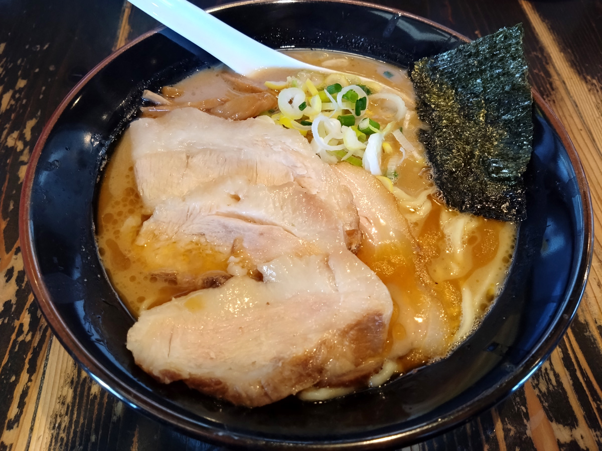 yokohobby's tweet photo. ラーメンです(*´ω`*) https://t.co/NosSFqc6up