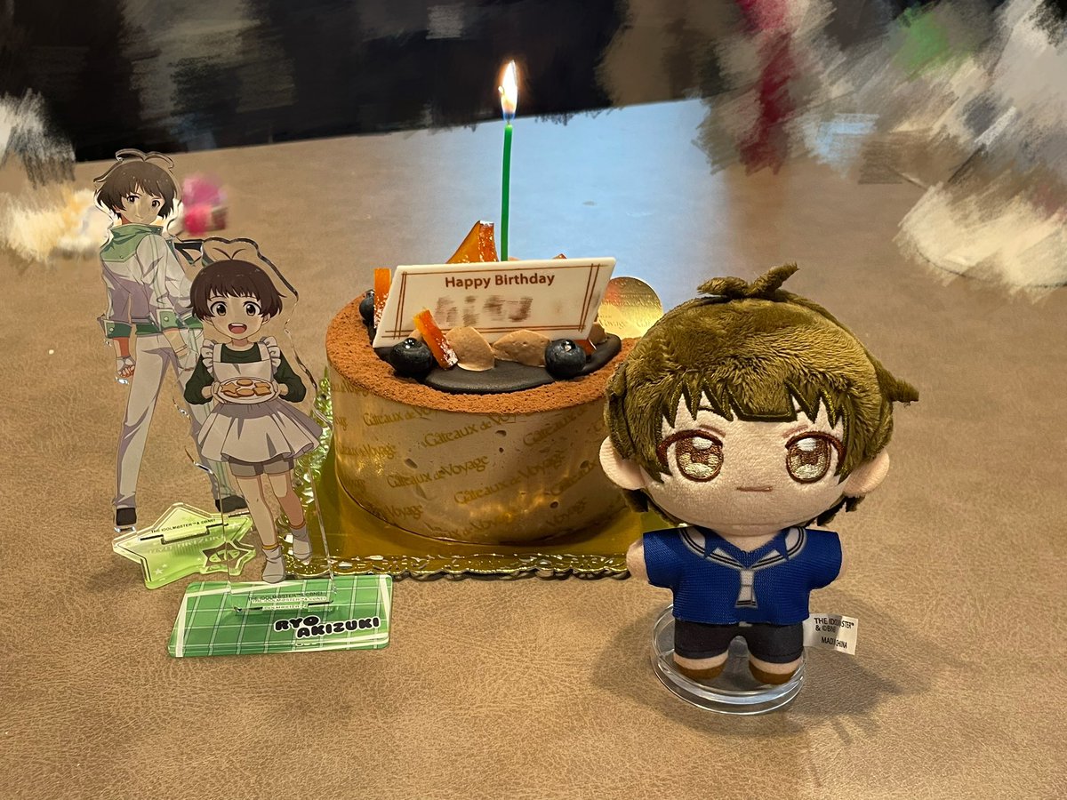 93rmaw's tweet photo. 誕生日はお家にいないで1人ででらます+旅マス回っていたので遅ればせながらケーキを食べました🎂❕💞

涼もお誕生日おめでとう‼️また来年もその先も一緒にこの日にお祝いしようね。

💚2026.9.15💚
#秋月涼誕生祭2026
#秋月涼生誕祭2026 https://t.co/VvGmlzRd2j