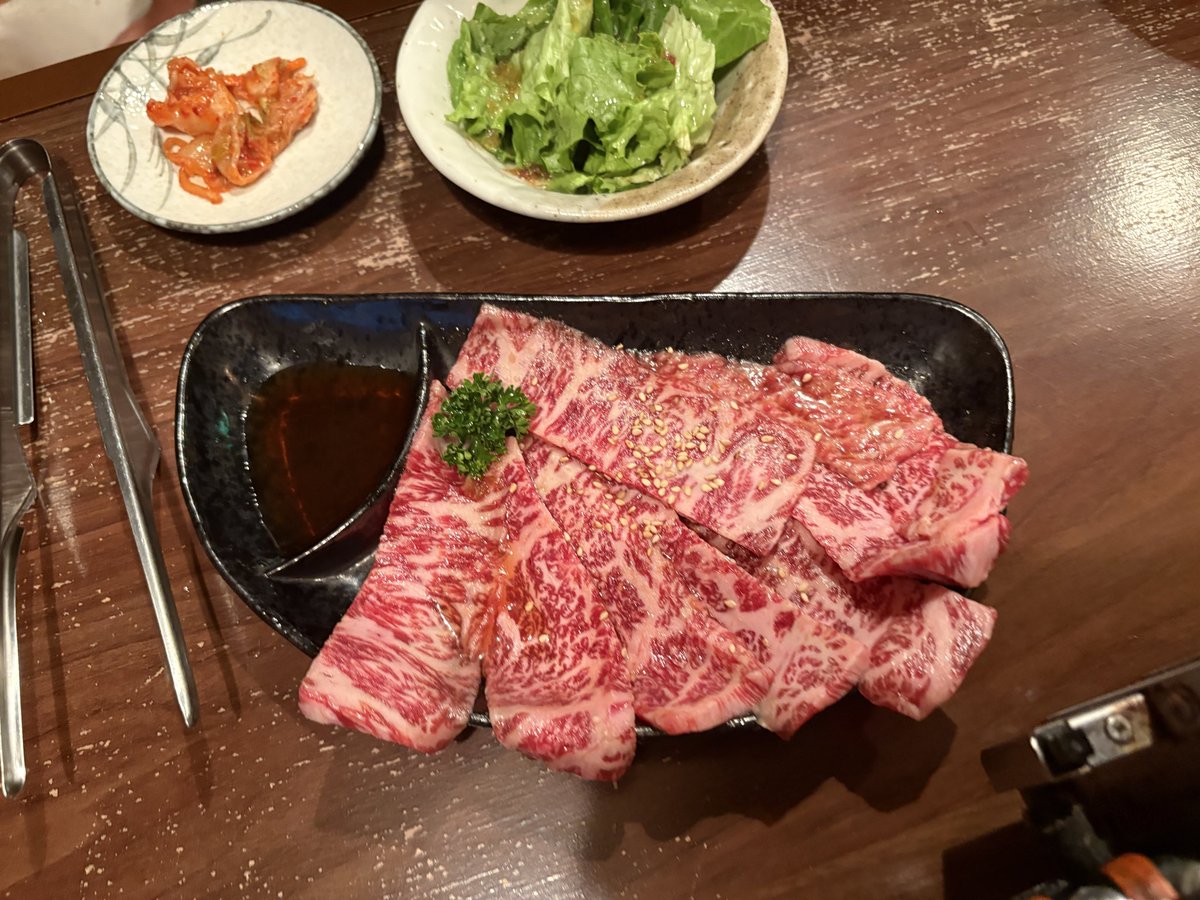 caocoicao's tweet photo. 激うま焼肉屋さん見つけてしまった🤩
酒もお肉もめちゃ安くて勝手に心配🥺
旦那の米まで奪って貪り喰ったった🤩
また行く🤩🤩 https://t.co/u33XjHFG9r