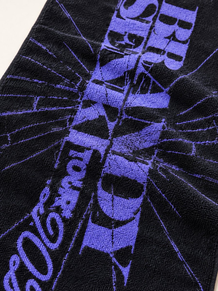 brandy_senki's tweet photo. BRANDY SENKI TOUR 2026 MERCH🧸💜

▶️https://t.co/m6ucCgOFLm

▪️Montage Photo Tour Tee '26
COLOR : WHITE / BLACK
SIZE : M / L / XL

▪️Cracked Tour Towel '26

▪️Killed Bear Puffy Sticker

 #ブランデー戦記 #brandysenki
 #merch https://t.co/K6MEHcUDqc