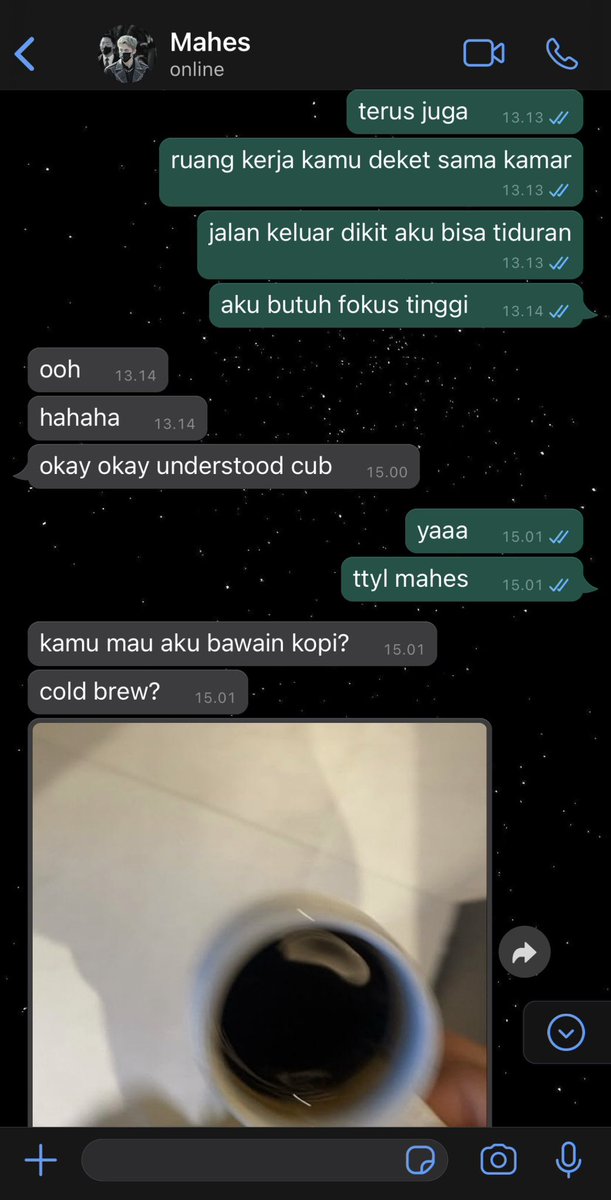 calmemoon's tweet photo. [tanpa timeline what if mpreg]

mahes sekarang lagi hobby gangguin hesa karena anaknya pusing skripsi wkwkwkw 😂 https://t.co/2thAVKCH3W