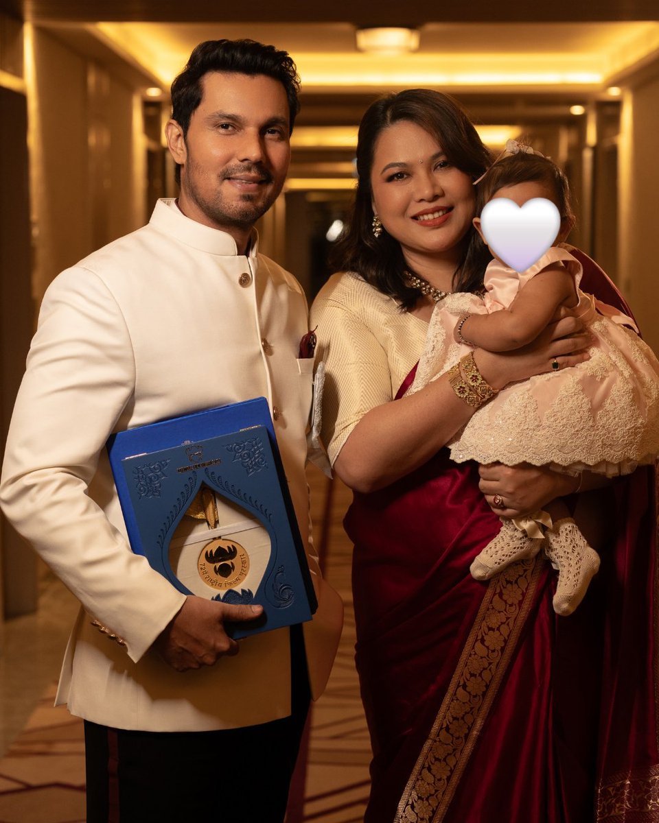 RandeepHooda's tweet photo. When one is consumed by what one does, it becomes about doing your best from one moment to another. One is distant from the rewards besides the joy of being blessed to be able to do what consumes you.  Then another moment arrives that makes you look back at what you have done. It was that moment as I stood waiting to walk up on stage to receive The National Award. This was not for me but for the team of many who worked tirelessly to bring this movie alive. It was also for the audience who have loved and supported my work for the past 25 years.

It was a moment of immense joy and pride to receive it from the President of India. I wasn’t just there as Randeep Hooda but as Nyomica’s father and to share that moment with my family there made it even more special. With this great pat on the back, I feel so encouraged to do so much more.