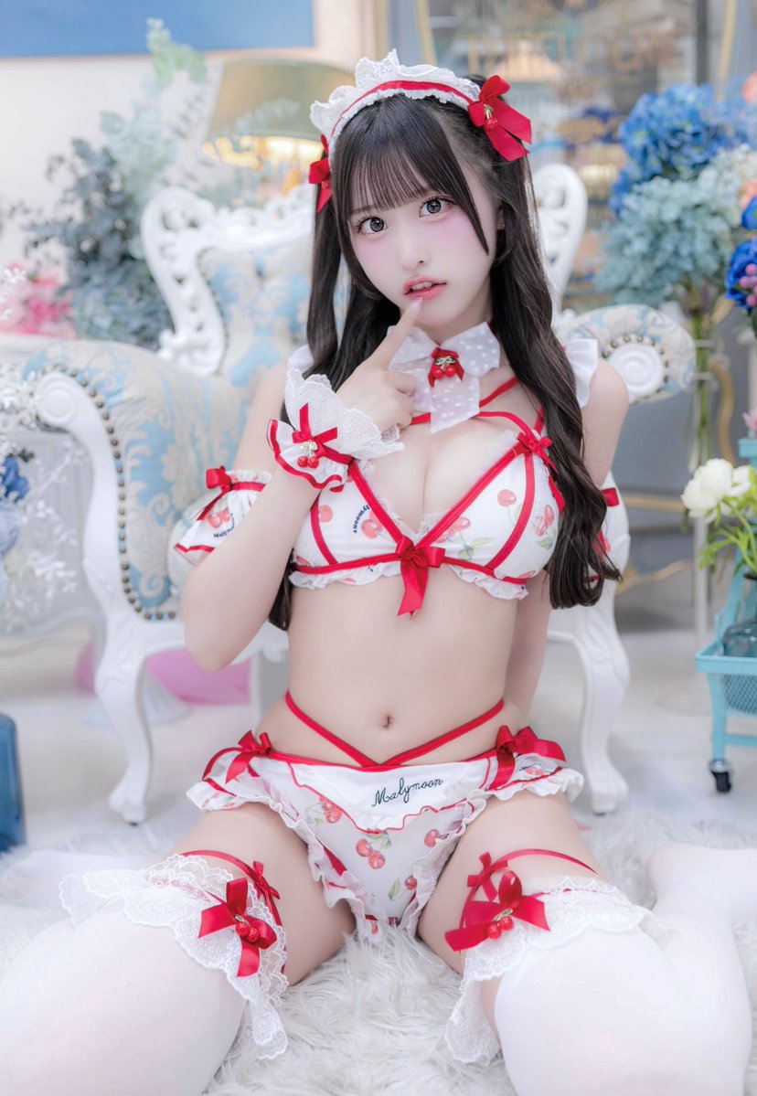 _miyamomochan's tweet photo. ご注文は 、、、私？🍒 https://t.co/GvQswDKDJu