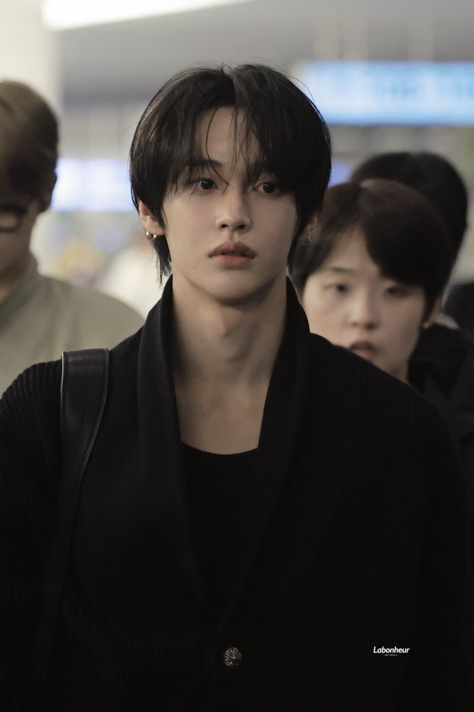 Labonheur_1b's tweet photo. 260923 HND🛫
#WONBIN #원빈 #ウォンビン
#RIIZE #라이즈 #ライズ https://t.co/tx5W7njKSZ