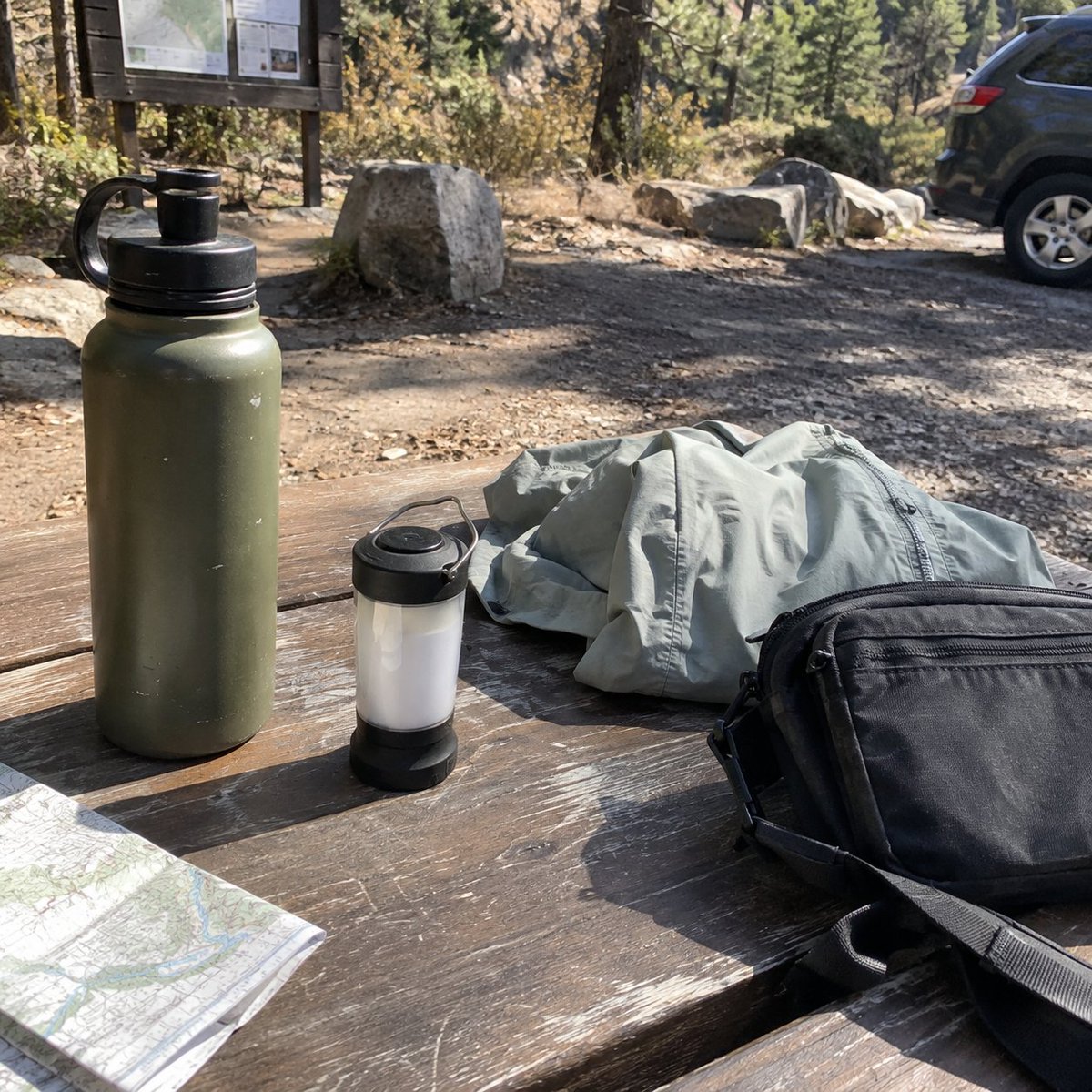 Ruchig_com's tweet photo. Outdoor gear doesn’t need to be complicated. Water, light, weather layer, basic comfort, and a way to carry it. Start with the trip you’re actually taking. https://t.co/s1G5V7XFnZ