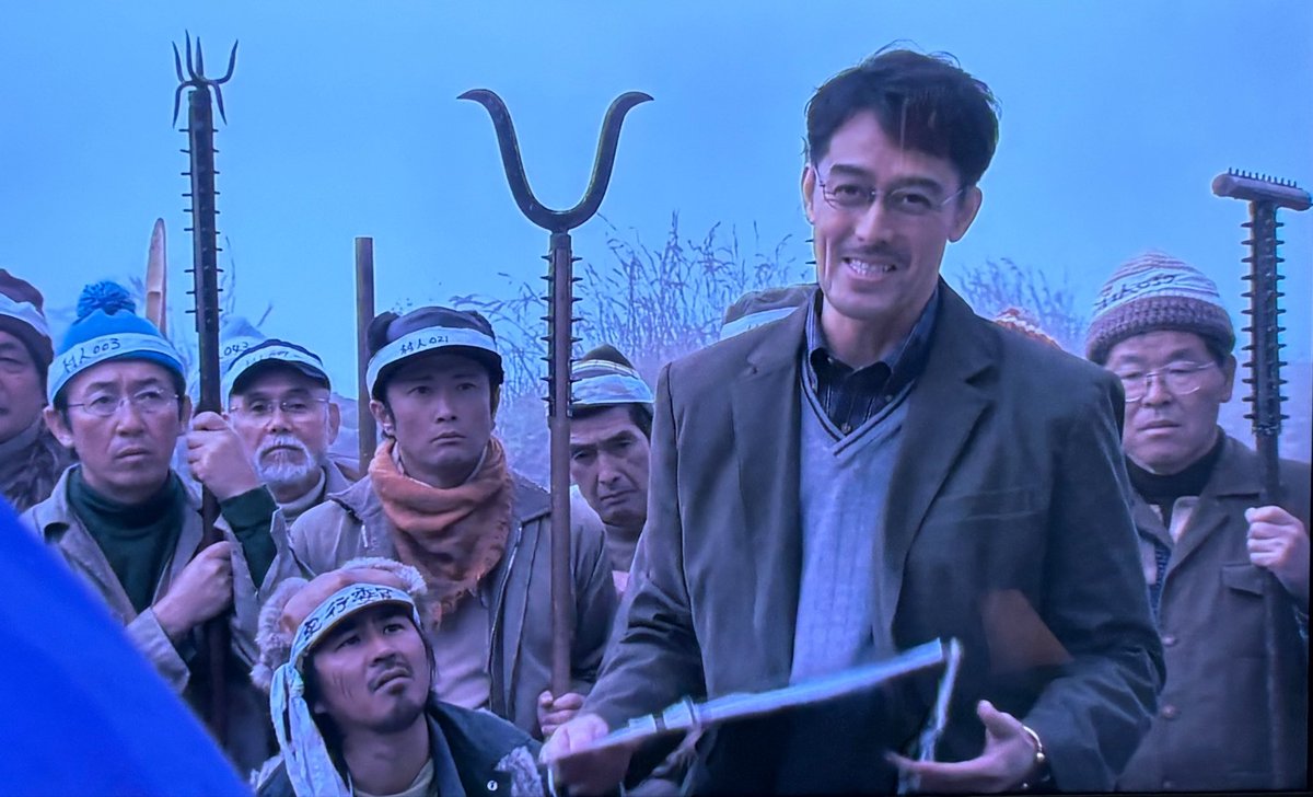 nokogara's tweet photo. トリックの村人たち、武器が完全にちいかわ https://t.co/LRfylqkCcq