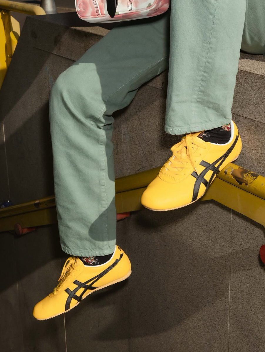 Gulfkanawutofc's tweet photo. IG​ update ​ : GulfKanawut

​เสน่ห์เกินต้าน! Gulf Kanawut x Onitsuka Tiger ปังขึ้นทุกวันจริงๆ🤩🤩​

GULF SHINES IN MILAN​
#OnitsukaTigerSS27xGULF
#OnitsukaTigerSS27
#OnitsukaTiger
#GulfKanawut ​#MFW

❤️ กดไลค์ ( Like) 
💬 คอมเม้น (Positive Comment) 
🔁​ รีโพส (Repost) 
▶️​ แชร์ (Share) แชร์ลงสตอรี่, DM
🔖​บันทึก (Save)