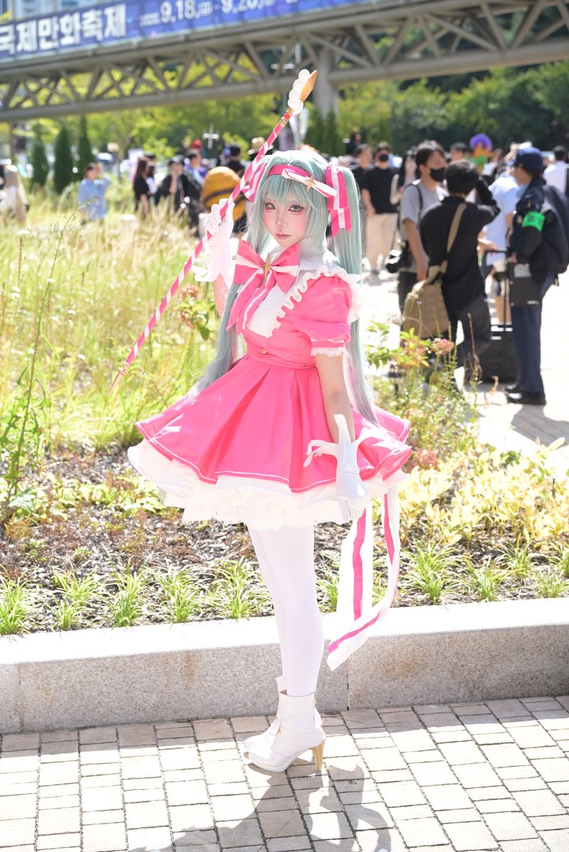 gangbin77042's tweet photo. #初音ミク #いますぐ輪廻 #mikucos #miku 

Cos:@myuracos https://t.co/oym5ylEwkC