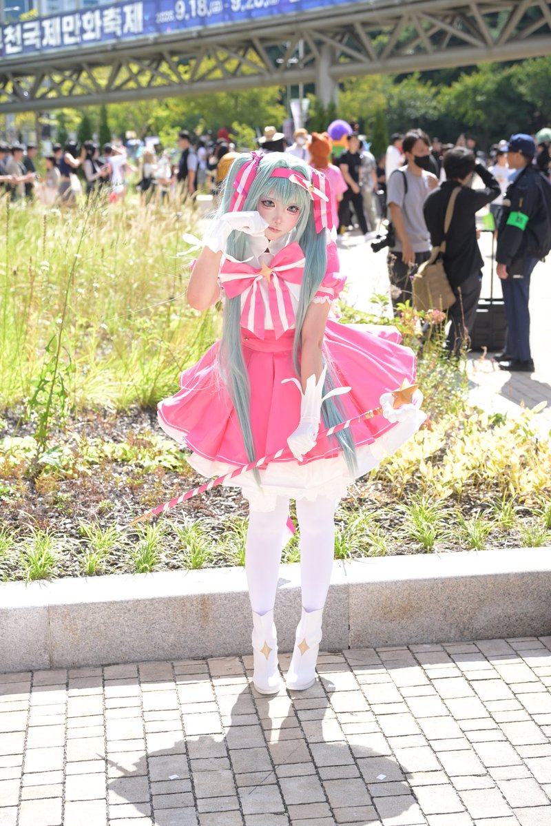 gangbin77042's tweet photo. #初音ミク #いますぐ輪廻 #mikucos #miku 

Cos:@myuracos https://t.co/oym5ylEwkC