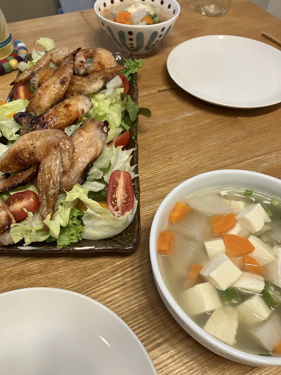 Tafuta5026's tweet photo. この連休中に私が作った夕飯です。
ウチは平日はオクさんが、休日は私が夕飯を作ることにしていて、久しぶりに5日連続で作りました。但し、洗い物は毎日私ですが。 https://t.co/yEf7qFlsCg