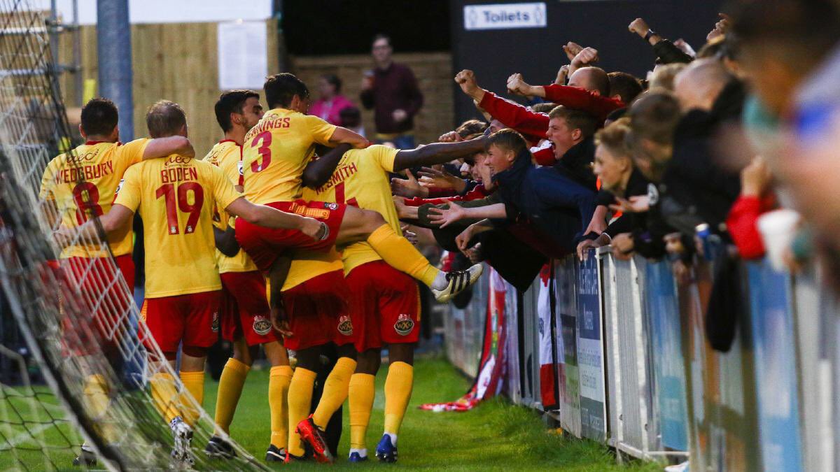 WrexhamLowdown's tweet photo. OTD 2017 📸

9 years ago today . . . . ten-man Wrexham win 1-0 away at Tranmere Rovers.

Photo credits: @Wrexham_AFC and @fearlessidzine https://t.co/FlBBx1CE7h