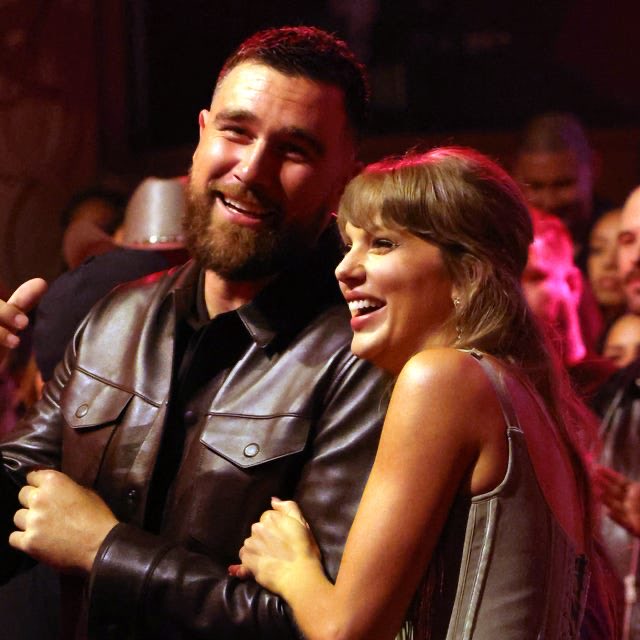 TSwiftNZ's tweet photo. 🎙️ | Travis Kelce reacts to Taylor’s “That’s my husband!” moment from the Chiefs game on a new episode of his podcast 

“Proud wife, baby! Gotta make my girl proud!” https://t.co/3ncVMfHTlL