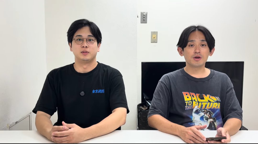 _llmx7q's tweet photo. 別々の部屋で撮ってるのかと思った
https://t.co/d5sa2FdvUL https://t.co/02JbAMKh3i