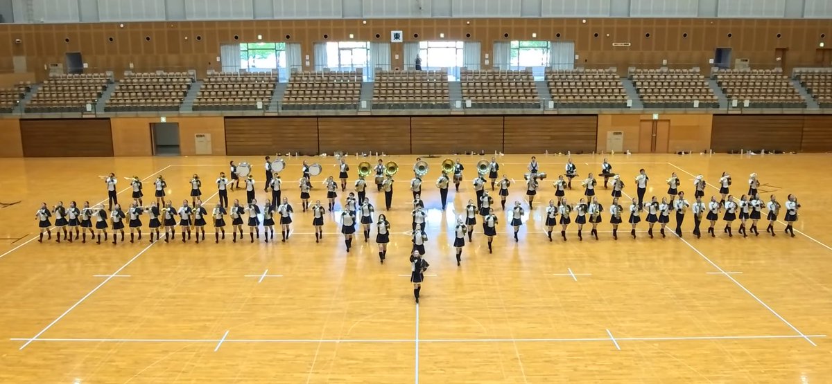 donguriband's tweet photo. 9月23日に島根県立浜山体育館カミアリーナで行われた、第39回全日本マーチングコンテスト島根県大会にて、金賞・代表をいただきました✨
先生方、OB・OGの皆さん、保護者の皆さん、そして応援してくださる皆さんのおかげで金賞をいただくことができました！
中国大会も応援よろしくお願いします✊🏻 https://t.co/icPFQgCkxT