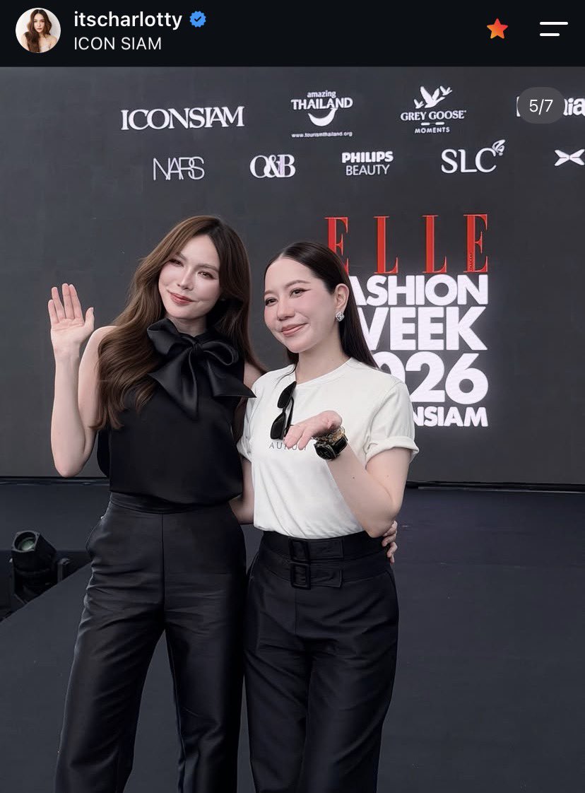 lll__sun's tweet photo. ตัวแม่ตัวมัมมากกกก ลุคคุณ ceo ที่สุด 🖤 

CHARLOTTE X EFW2026
#ELLEFashionWeek2026
#EFW26ATICONSIAM
#SeeYouAtTheTent
#EFW26PressConXCharlotte https://t.co/Tsr6n1hGRE