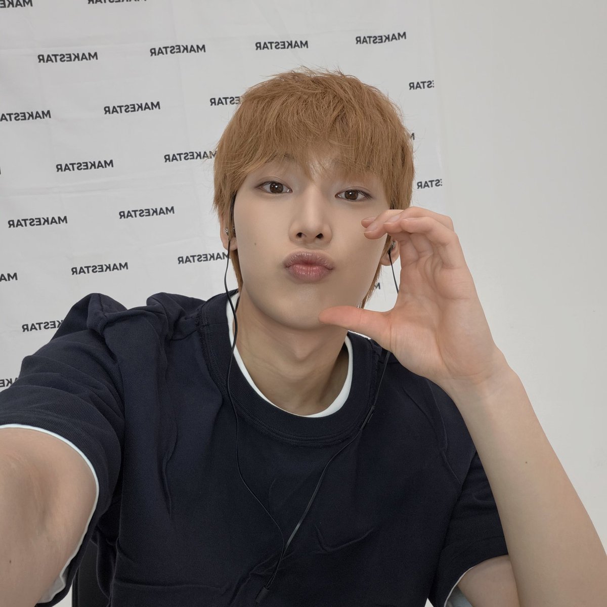 goldenksunoo's tweet photo. {🌟💌 } #SUNOO #선우

🦊 today’s ddeon-sel(fie) https://t.co/QUlXvbhJlN
