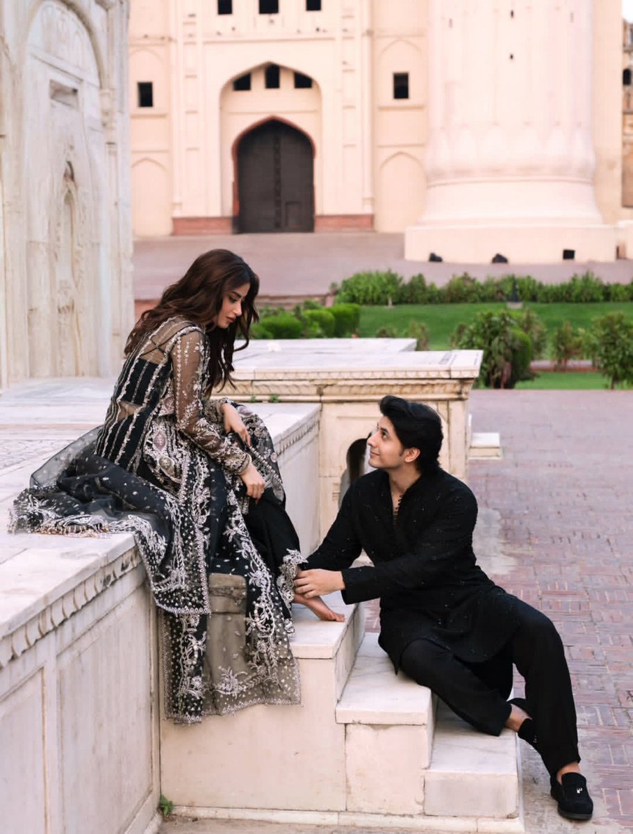 anabrowniies's tweet photo. joint slay with those generational facecards 

big thanks to the og visionary tho https://t.co/vzM2lHTpOS