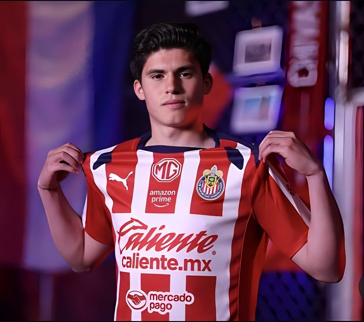 jonny_xfinjuega's tweet photo. APARTIR DE HOY QUEDA FUNDADO EL CLUB DE FANS DE JONNY PÉREZ https://t.co/fMUwXGSbhl