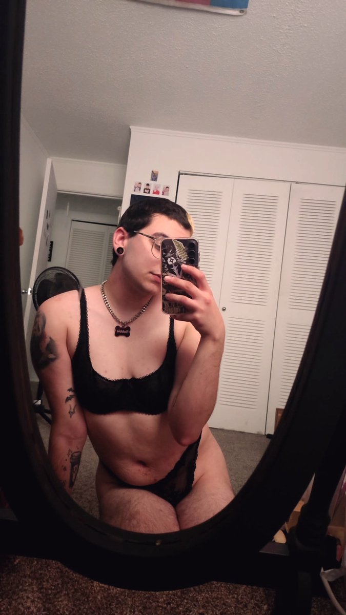goodb0ysbite's tweet photo. Good morning! Pretty tboy in lingerie for breakfast 😋

 #femboy #tboy #ftm #trans #fyp #selling #nsfwtwtًً  #puppyboy #pupplay #nsfw #bubblebutt #queer #emo #altboy #lingerie https://t.co/behYZh1P9r