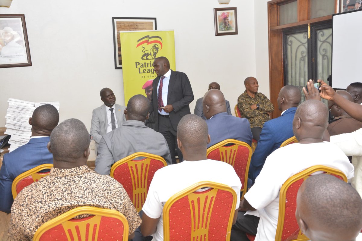 HonTwallafadil's tweet photo. This afternoon, a powerful delegation of PLU Coordinators from Acholi subregion led by Hon.@Mapenduzi_Ojara the subregion Cordinator visited the PLU Secretariat to officially endorse Gen @mkainerugaba for President 2031.

They also collected 165 books donated by Vice Chairperson Northern region Hon.@LillianAber to take to their Subcounties for Endorsement.

Mbele Tunasonge.