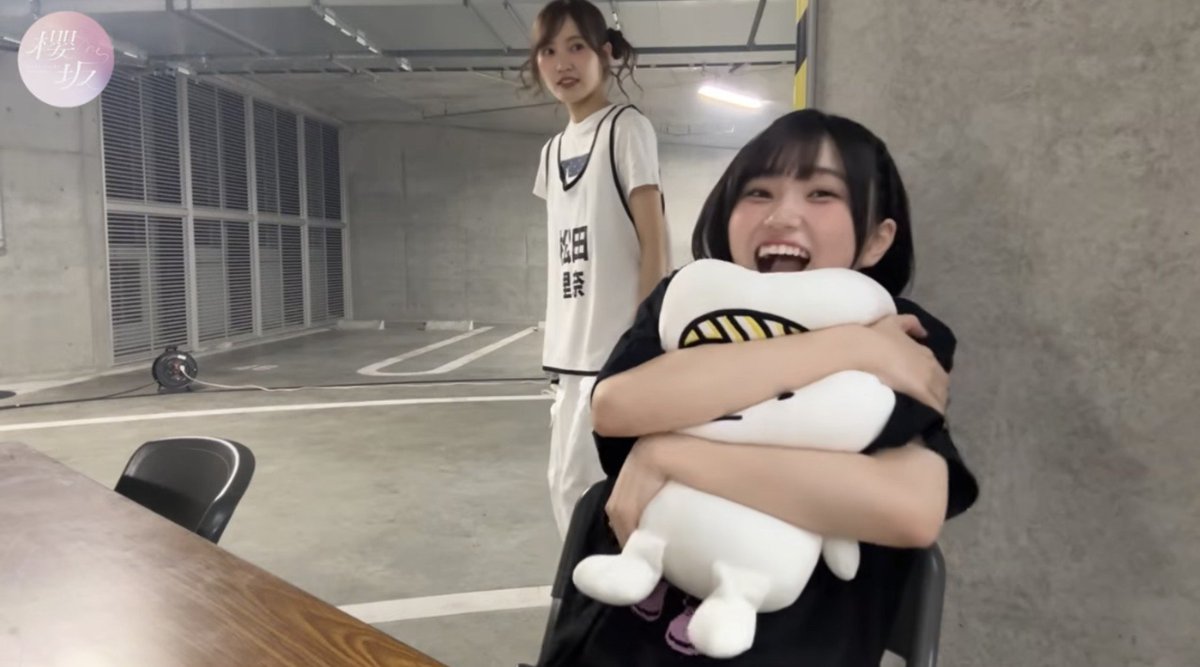 NoKeya46GENE24's tweet photo. 理佐ちゃんみたいなことしてるわこの子w
#的野美青
https://t.co/6b9QjD2dO6 https://t.co/BqQbhSLtTY