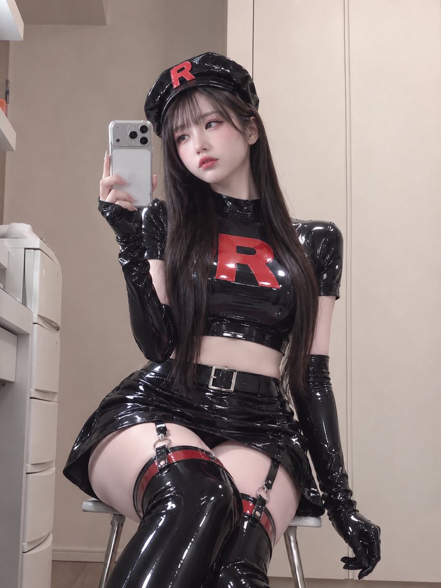 HNBS1521's tweet photo. チョッパリアイドルが、N国裏切ってどんどんロケット団入りしてるね💞 https://t.co/jiDNKZMRs8