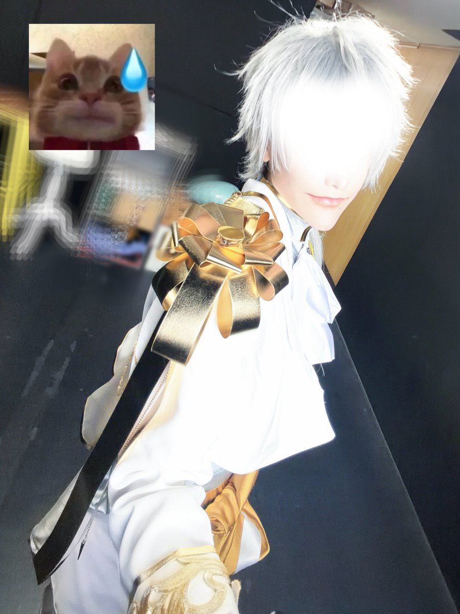nagasakarenn's tweet photo. 今回のお気に入りポイント⬇️
リップメイク(唇の形)と肩の飾り https://t.co/0WcpEDkZk1