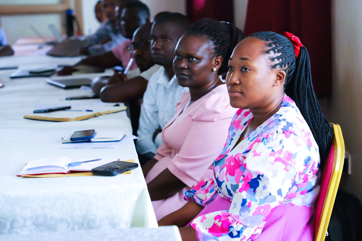 MJAPUg's tweet photo. 📍 𝐁𝐮𝐠𝐢𝐫𝐢 𝐬𝐮𝐛-𝐫𝐞𝐠𝐢𝐨𝐧 𝐌𝐢𝐥𝐞𝐬𝐭𝐨𝐧𝐞 𝐑𝐞𝐚𝐝𝐢𝐧𝐞𝐬𝐬 𝐚𝐧𝐝 𝐈𝐦𝐩𝐥𝐞𝐦𝐞𝐧𝐭𝐚𝐭𝐢𝐨𝐧 𝐌𝐞𝐞𝐭𝐢𝐧𝐠
Our teams are gathered today at Happy Wallet Hotel-Bugiri District, for the Bugiri Sub-Regional Milestone Dissemination and Readiness Engagement.

More than 100 staff members from Busia, Namutumba, Bugiri, and Namayingo districts in Bugiri subregion have come together on day three of the Milestone readiness meeting to review the upcoming milestones, assess current performance, identify gaps and bottlenecks, and align on priorities and responsibilities for the next implementation period.
#AFGHS