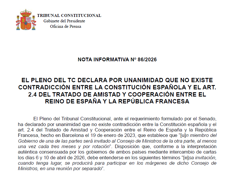 TConstitucionE's tweet photo. Nota de prensa | El Pleno del TC declara por unanimidad que no existe contradicción entre la Constitución española y el art. 2.4 del Tratado de Amistad y Cooperación entre el Reino de España y la República Francesa https://t.co/6EejZ0SLiI https://t.co/mvIb2ha82n