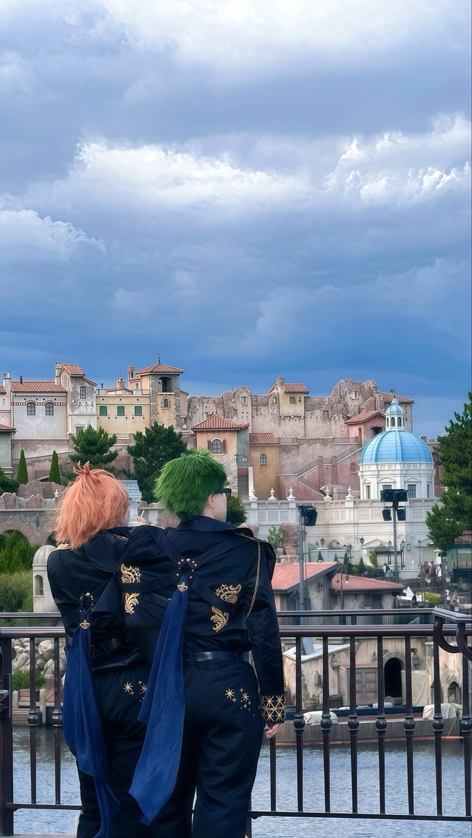 kagamine_renrin's tweet photo. 【仮装 / twst / 
      Trey Clover♣️♦️Cater Diamond】
⋆┈┈┈┈┈┈┈┈┈┈┈┈┈┈┈⋆

- Ponte Vecchio -

⋆┈┈┈┈┈┈┈┈┈┈┈┈┈┈┈⋆

#Dハロ仮装2026
#Dハロ仮装
#Dハロツイステ https://t.co/deU9jdDx7y