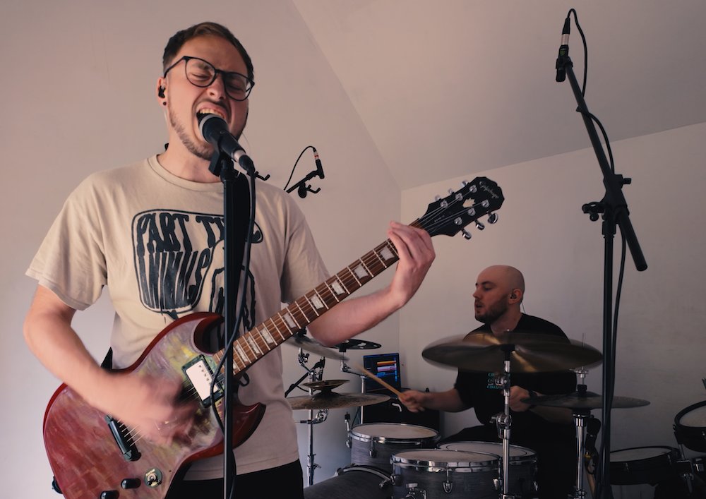 ReturnofR's tweet photo. Road Unknown introduce their pop-punk identity with debut single ‘New Romantics’

Read our review on RoR now!!

https://t.co/N0O6sBZrwG https://t.co/9LoFo2x8O0