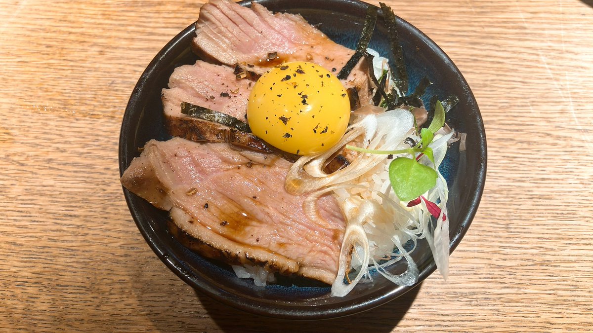 tikaralogy's tweet photo. 楢製麺
特製白湯+藁焼き炙り鴨+鴨ご飯
¥3,080
#tikaralogy_men_2026
5連休唯一の麺🍜 https://t.co/4GxpmhJ3Fy