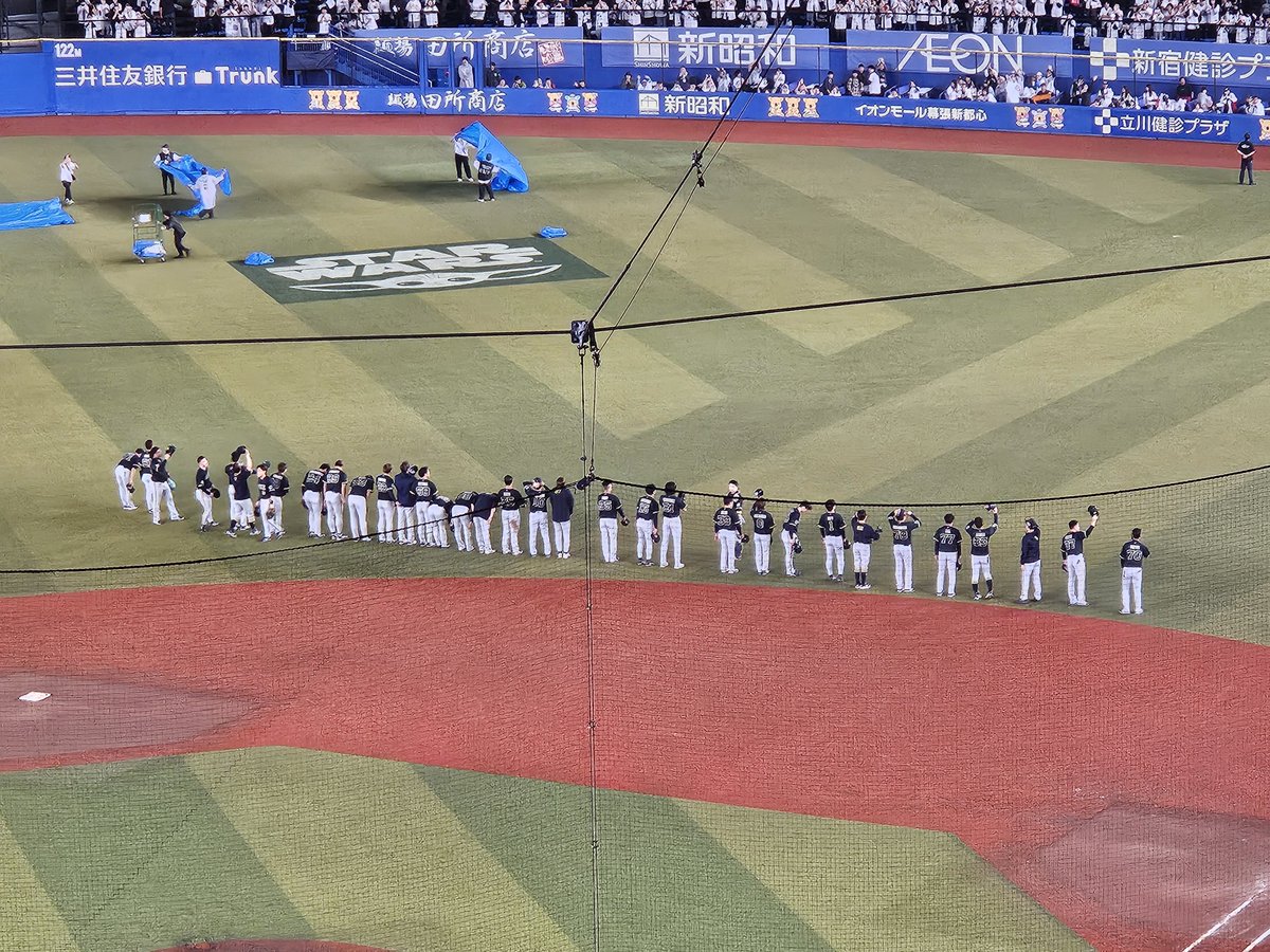 gure7307's tweet photo. おりほー！！
池ちゃんのプロ初ホームラン！👍
おめでとう🎉
今シーズン最後の遠征で連勝！！最高です😃⤴️⤴️ https://t.co/pNa0r27YgB