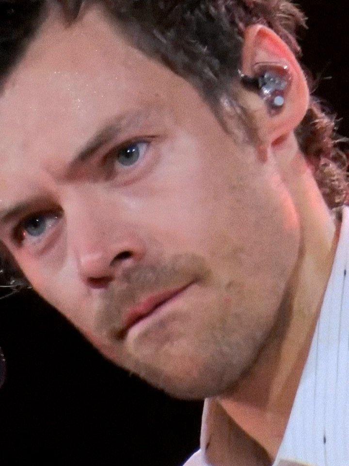 samagr7's tweet photo. Angel face ་࿐ https://t.co/ewA6SFZ4YY