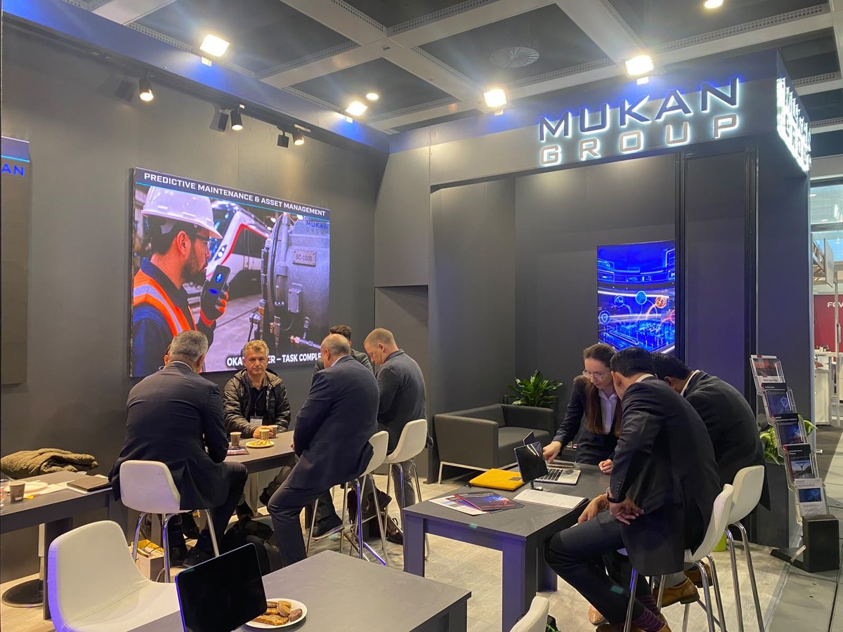mukanrail's tweet photo. İkinci günümüzden kareler 📸 Mukan Group olarak InnoTrans 2026 fuarının ikinci gününde de standımızı ziyaret eden değerli paydaşlarımızla bir araya gelmekten mutluluk duyarız.

📍 Hall 6.1 | Stand 215
📅 22–25 Eylül 2026 | Berlin

#InnoTrans2026 #MukanGroup https://t.co/h1hqrRjJzV