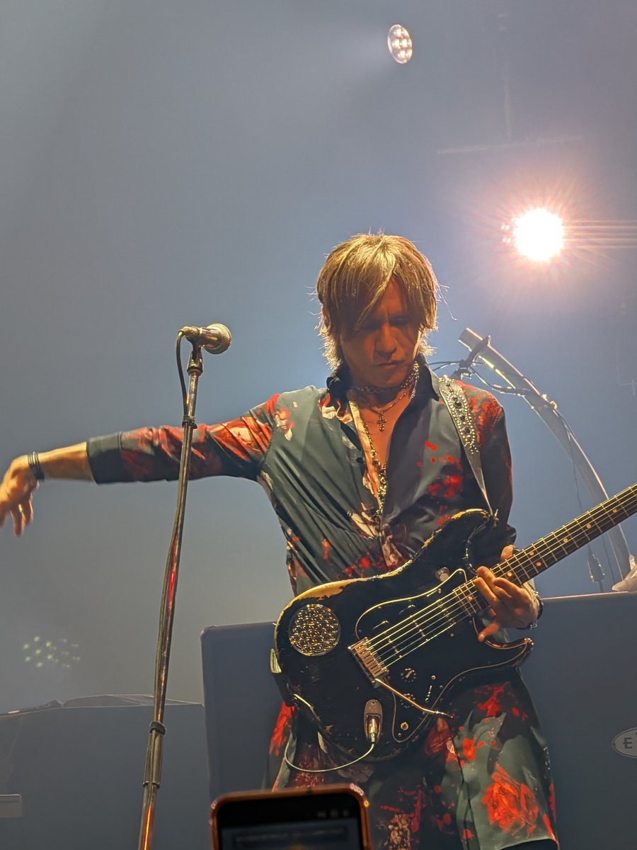 ls_x_bt's tweet photo. SUGIZO③
2026.09.23福岡
#LUNAPIC https://t.co/g676xESsAc