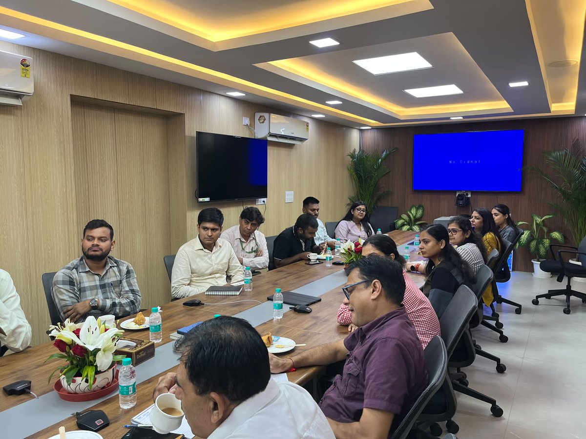 MOFPI_GOI's tweet photo. #HindiPakhwada के अंतर्गत आज #MOFPI में आशुभाषण प्रतियोगिता का आयोजन किया गया। प्रतियोगिता में मंत्रालय के अधिकारियों एवं कार्मिकों ने उत्साहपूर्वक भाग लिया और हिन्दी में अपने विचार प्रभावी ढंग से प्रस्तुत किए।

#HindiPakhwada2026 https://t.co/gUaqK2OFcO